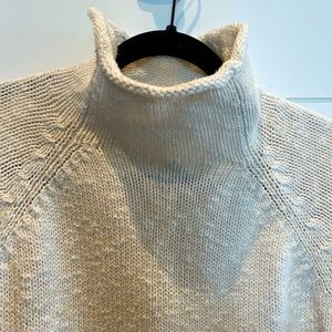 LL Bean mock turtleneck cotton sweater. Perfect for spring nights or beach walks